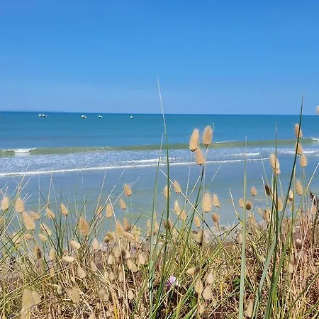 La Perle Marine, Front De *
