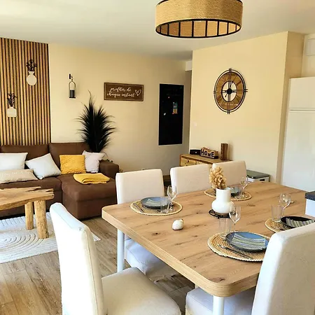 La Perle Marine, Front De Apartment Pirou